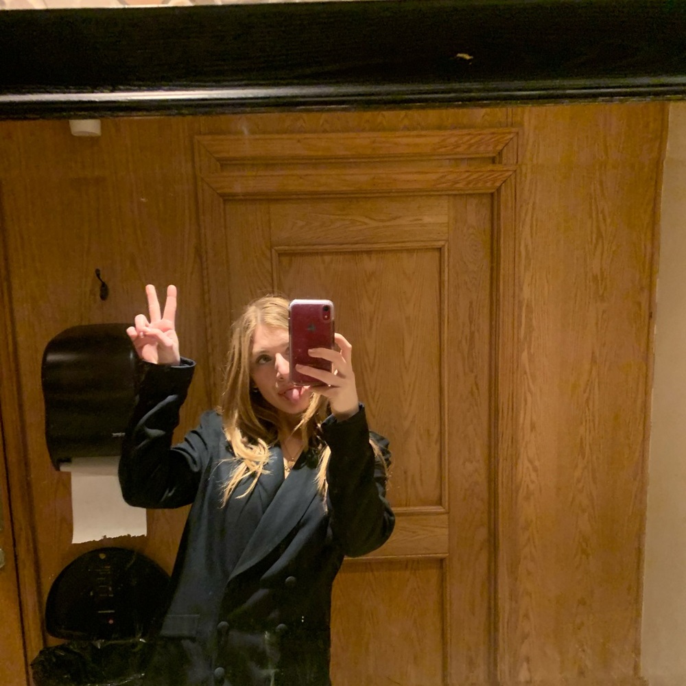 Meet your Posher, Kat